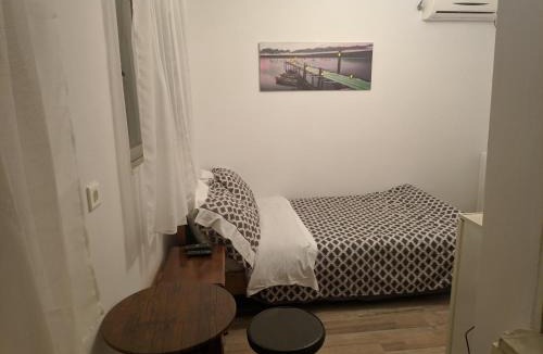 Aigio Apartment | Sky line center city F 4th floor
