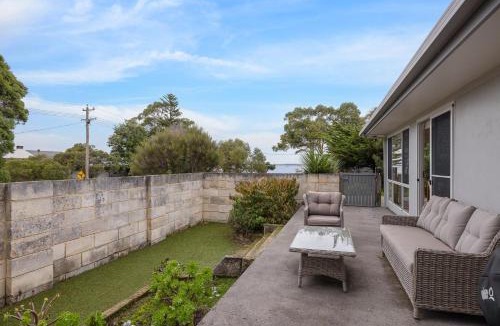 Rhyll House | Sky Mirror Cottage