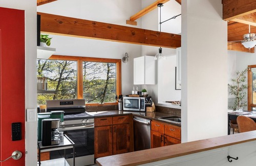Basye House | Sky Mountain Chalet/Bryce Views/Ski, Bike, & Golf