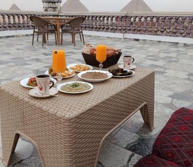 Kafrat al Jabal Hotel | Sky pyramids view