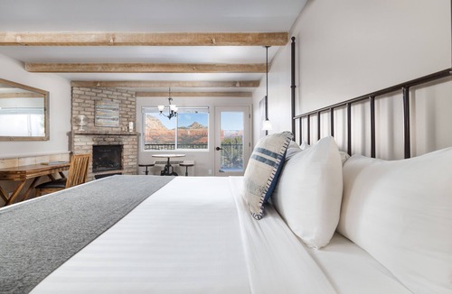 West Sedona Cabin | Sky Ranch Lodge