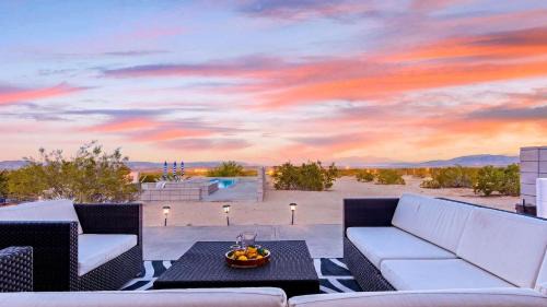Joshua Tree House | Sky Ranch Noir by AvantStay