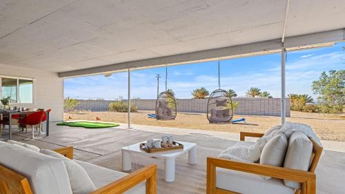 Joshua Tree House | Sky Ranch Noir by AvantStay