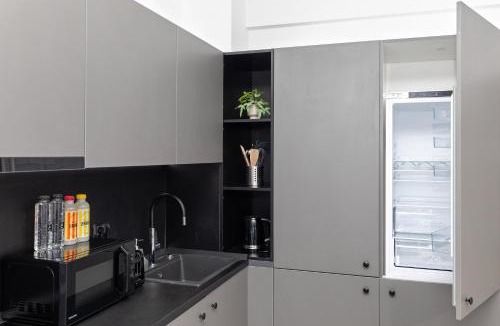 Cordau Apartment | Sky Retreat Studio Baile Felix with Parking