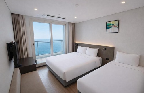 Yeongjong-dong Hotel | Sky Stay