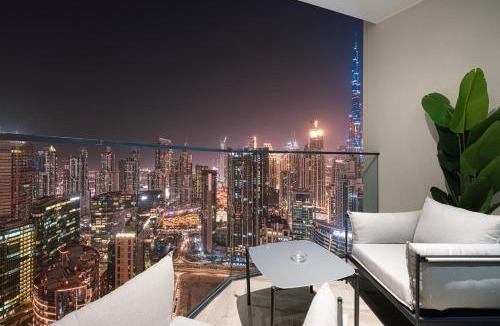 Downtown Dubai Apartment | Sky Studio 41st floor - Burj View & Padel