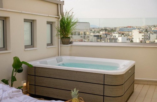 Argyroupoli Apartment | Sky Suite with View & Jacuzzi