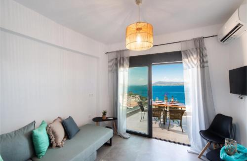 Nikiana Apartment | Sky View Maisonette - Shared Pool Access