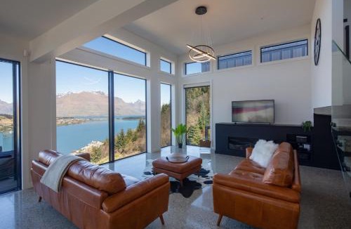 Frankton Villa | Sky Villa A