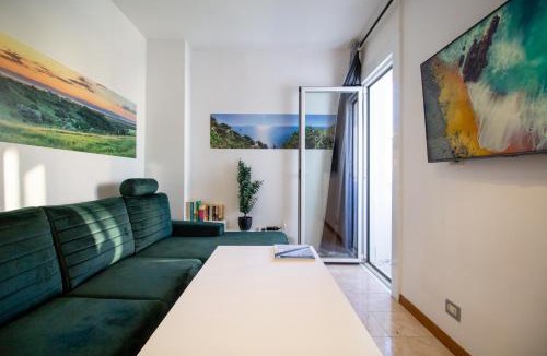 Barriera Vecchia-San Giacomo Apartment | Skybar Trieste - Bay View, Private Balcony, Free Garage