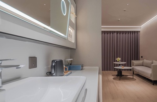 Downtown Hangzhou Hotel | SKYBIRD Hotel