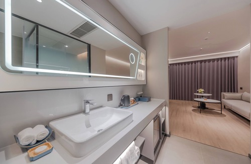 Downtown Hangzhou Hotel | SKYBIRD Hotel