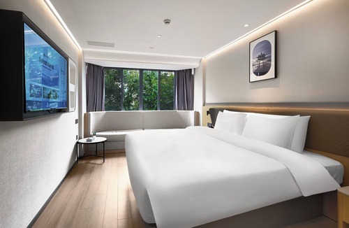 Downtown Hangzhou Hotel | SKYBIRD Hotel