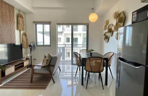 Mandurriao Apartment | SkyBreeze Family Suite Iloilo City