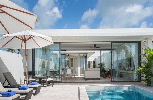 Moo 5 Villa | Skye Beach Hotel