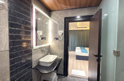 Rau Hotel | Skyearth Hotel