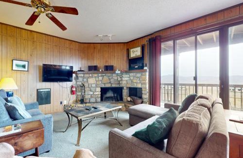 Sugar Mountain Apartment | Skyleaf Villa 801