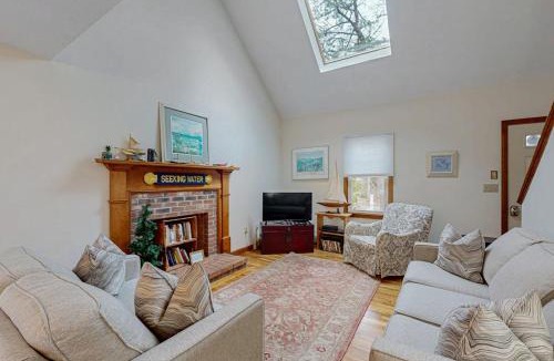 South Dennis House | Skylight Tonight