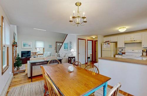 South Dennis House | Skylight Tonight