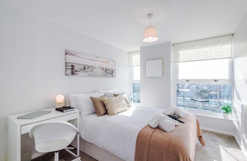 Nottingham City Centre Apartment | Skyline 2BD 2BA Central Nottingham Free Parking