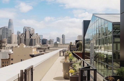 Tenderloin House | Skyline King at The Line San Francisco, Pets Allowed, Short Drive to Oracle Park