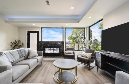 Pittsburgh House | Skyline's Duplex- 10Bd-6Bth 4Car Parking w Roofdeck