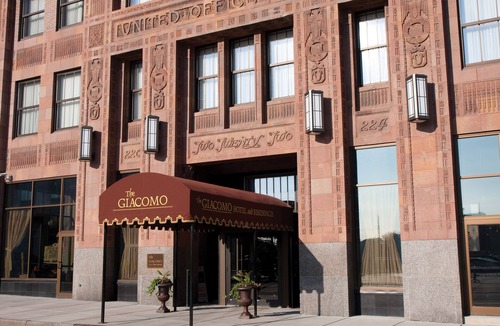 Downtown Niagara Falls Condo | Skyline Square