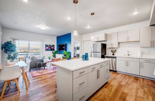Draper Apartment | Skyline Suites Tropical 2bd 2ba