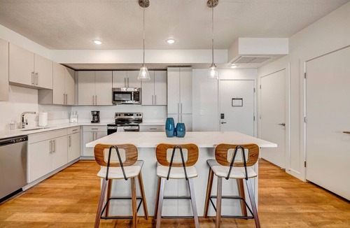 Draper Apartment | Skyline Suites Tropical 2bd 2ba