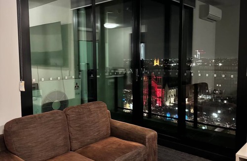 Adelaide Central Business District Apartment | Skyline View on Synagogue – Comfortable City Apartment in Adelaide's East End