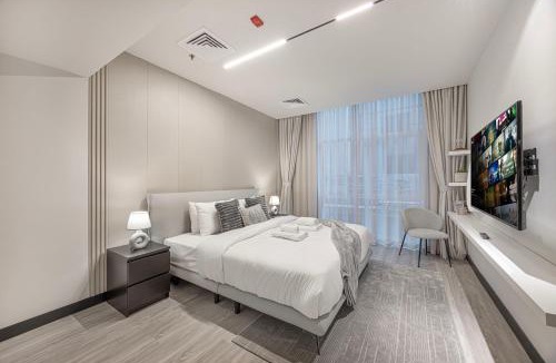 Jumeirah Beach Residence Apartment | Skyline Views with Waterfront & Marina Walk - 3 BDR Apartment