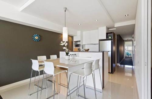 East Perth Apartment | SkylineViews 2bdrm River, WACA, Optus stadium