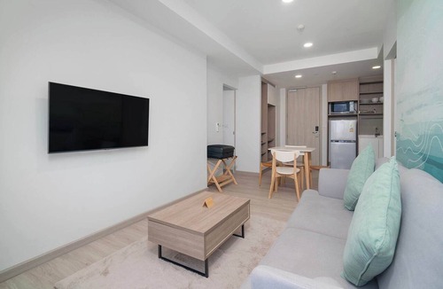 Laguna Condo | Skypark Aurora 3, Two-Bedroom 2Cx Premium