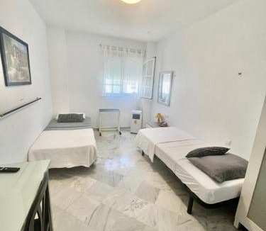Bollullos de la Mitacion House | SkyRest Bollullos
