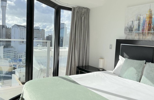 Grafton Apartment | Skytower View 2 Bedroom Apartment