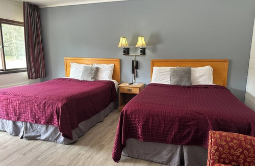 Prairie du Sac Hotel | Skyview Motel