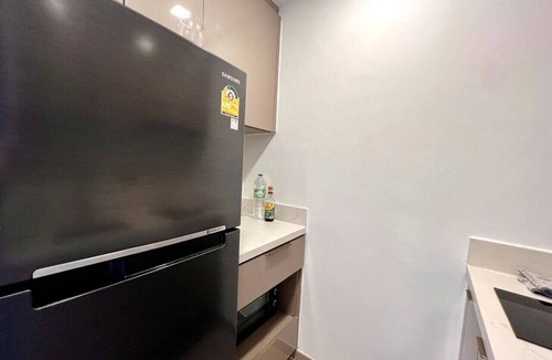 Rama 9 Apartment | Skyview w/Golf, Pool, Gym, Patio, Movie Theater & Sauna