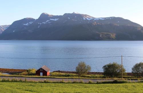Svensby House | Slåtteng