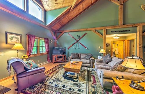 Slatyfork Farm House | Slaty Fork Escape w/Mountain View + Hot Tub!