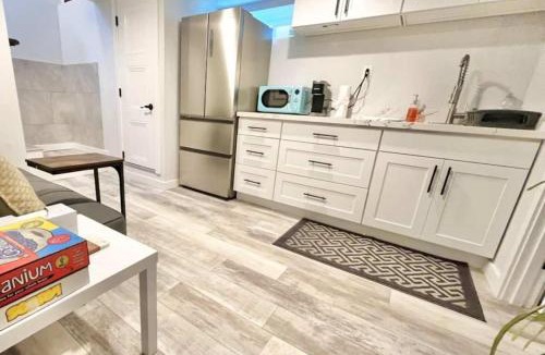 White Center House | Sleek 2BR Lower Unit Near Airport & Seattle DT