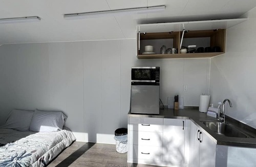 Klamath House | Sleek and Modern Glamping Pod in Klamath, Perfect for a Getaway near the Pacific Ocean