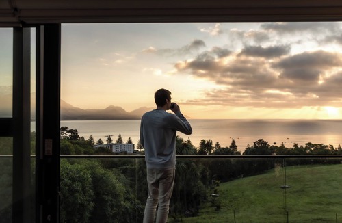Kaikoura House | Sleek | Elevated Views | Hidden - KK43103