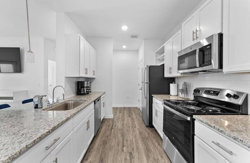 Orange Park Apartment | Sleek Escape: Modern 3 BR Jacksonville Condo