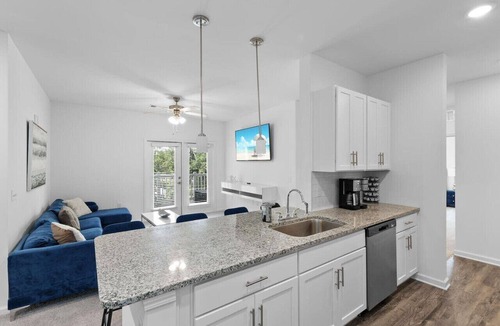 Orange Park Apartment | Sleek Escape: Modern 3 BR Jacksonville Condo