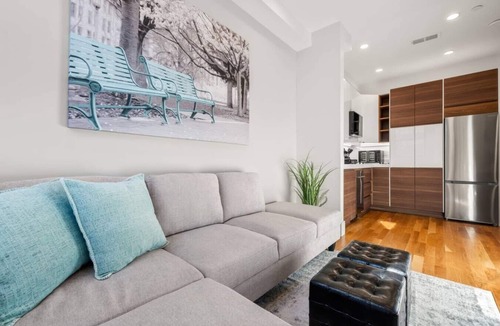 Fenway–Kenmore Apartment | Sleek Modern 2 Bed: King + Queen | Suite 6
