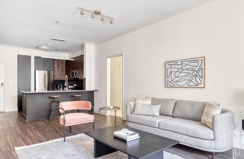 Playa Vista Apartment | Sleek Playa Vista 2BR w/ Pool, Gym & BBQ, near Whole Foods, by Blueground
