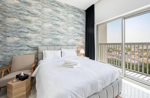 Dubai Apartment | Sleek & Spacious Studio in Central Dubailand