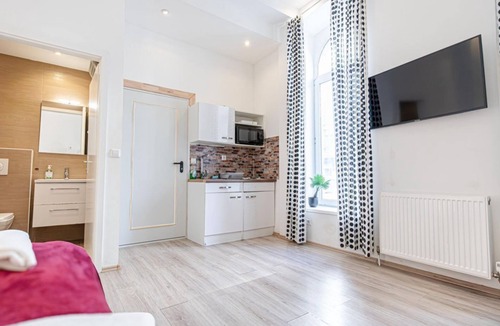 Neulerchenfeld Apartment | Sleek Studio Apt. | Suitable for Longstays