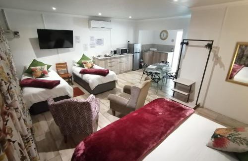 Fichardt Park Apartment | Sleep@161 Benade Drive