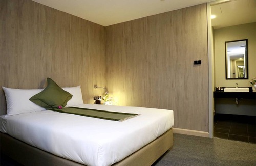 Don Muang Hotel | Sleep Box by Miracle